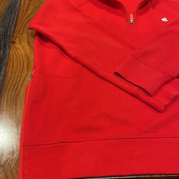 Apple Logo Beautiful Bright Red L/S Sweater. Great condition - Picture 5 of 8